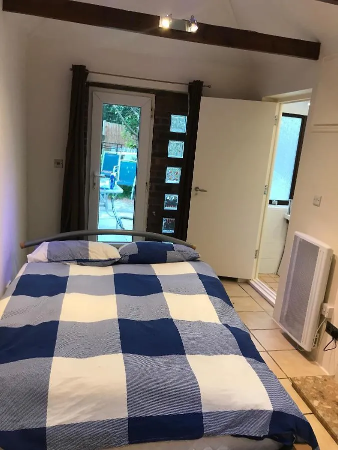 Self Contained Annex Villa Bournemouth